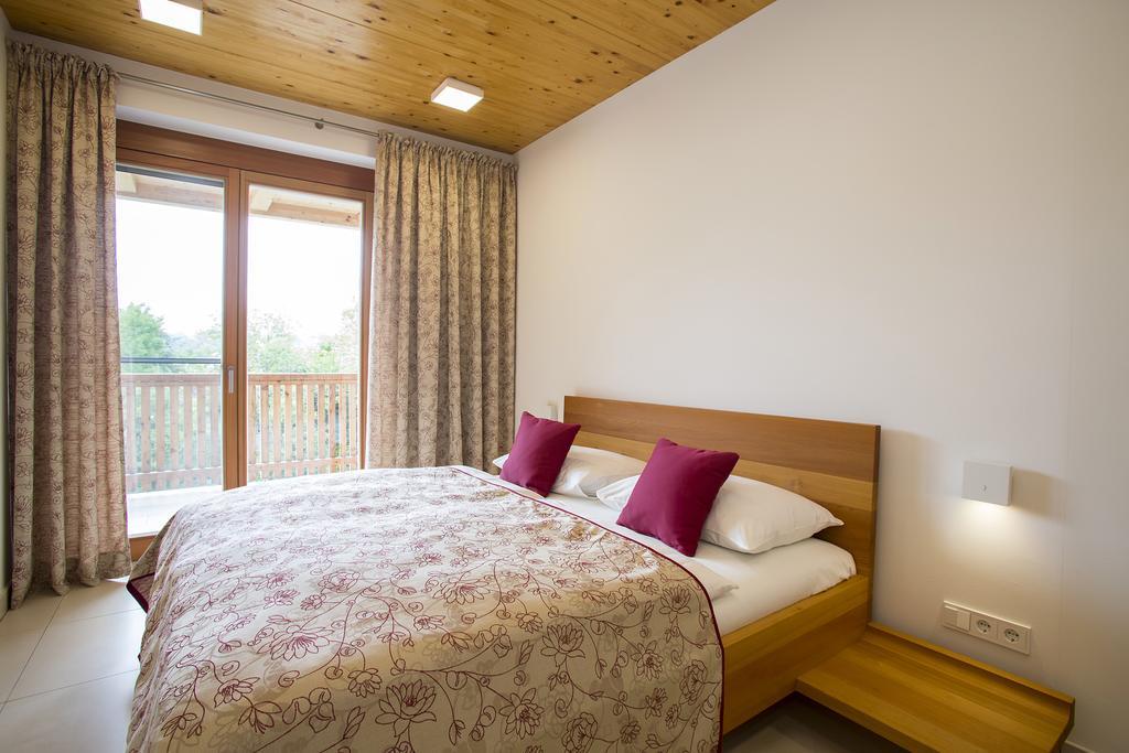 Moor-Rosl Apartmenthotel Gamlitz Bagian luar foto